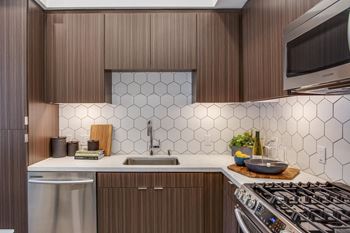 Full ceramic-tile backsplash